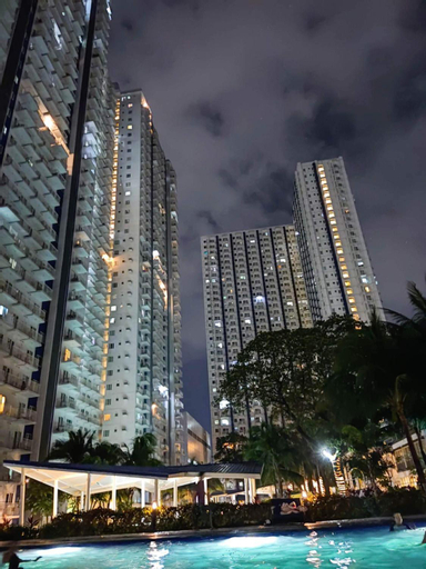 Grass residences, Quezon City