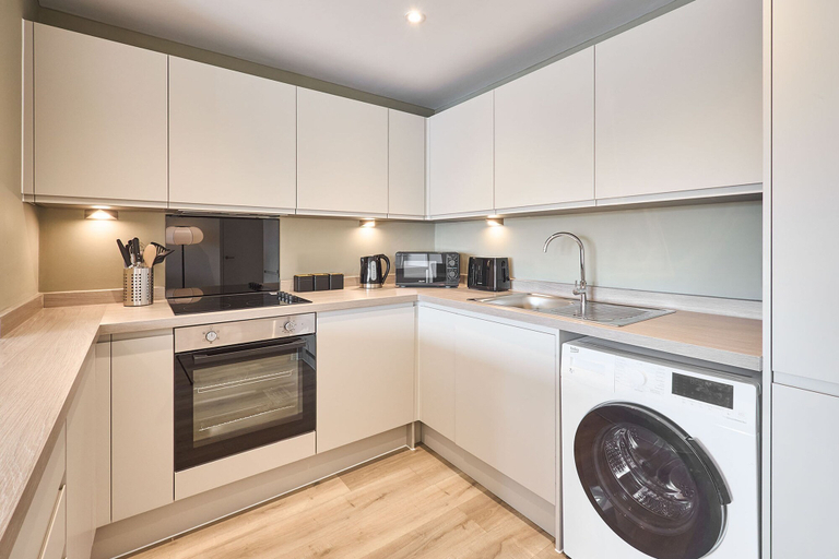 Room 4, Host Stay Richmond Place 307, Sefton