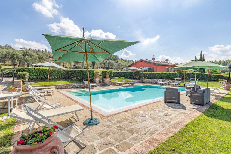 Room 4, Maramaldo Gallonero Shared Pool Chianti, Florence