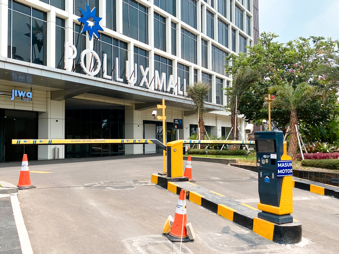 Exterior 5, Simply Look and Restful Studio Pollux Chadstone Apartment By Travelio, Cikarang
