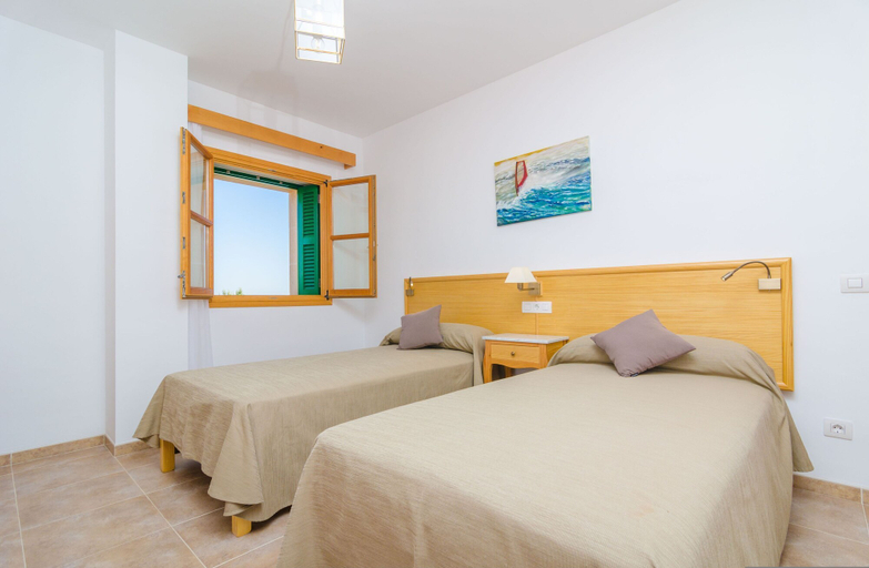 Room 4, Son Fadri in Campos With 5 Bedrooms and 4 Bathrooms, Baleares