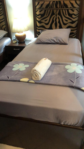 Condo in Ermita Manila, Near US Embassy, Mall and Parks with Excellent View, Manila City