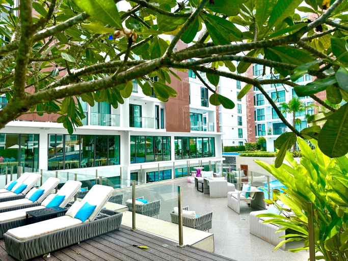 Food & Drinks 4, Near Central Festival- 5mims Walk- Infinity Pool & Comfort Room@The One Chiang Mai Condo, San Sai