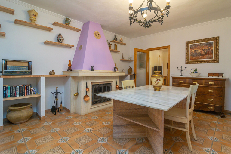Room 5, Ca Sa Nina in Inca With 3 Bedrooms and 4 Bathrooms, Baleares