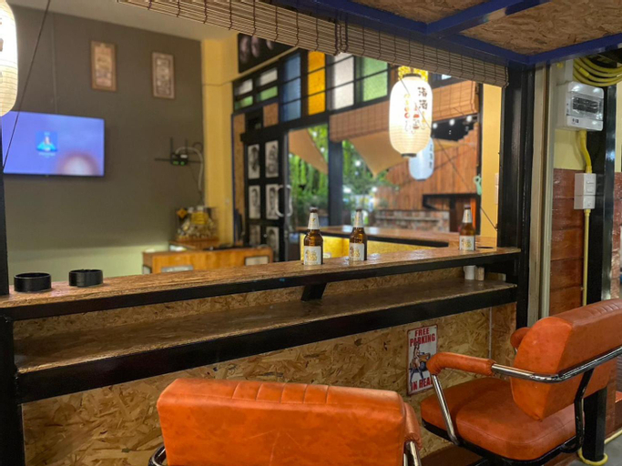 Food & Drinks 2, อีโฮสเทลบ้านช่น, Muang Rayong