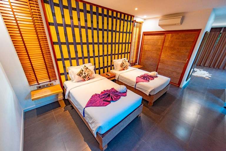 Bedroom 28