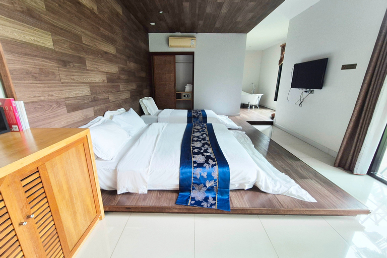 Bedroom 17