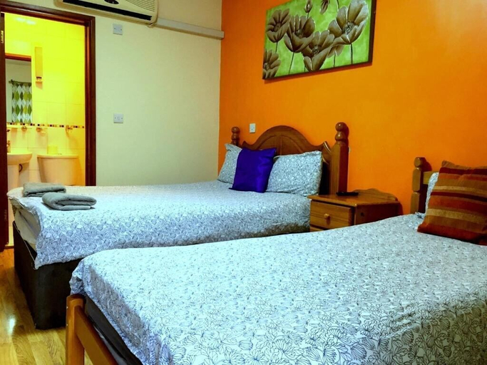Bedroom 3, The Oasis Hotel, Hertfordshire