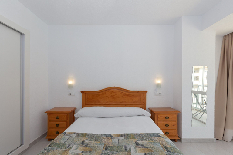 Room 4, Garceta in Benalmadena, Málaga