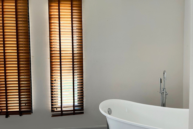 Bathroom 27