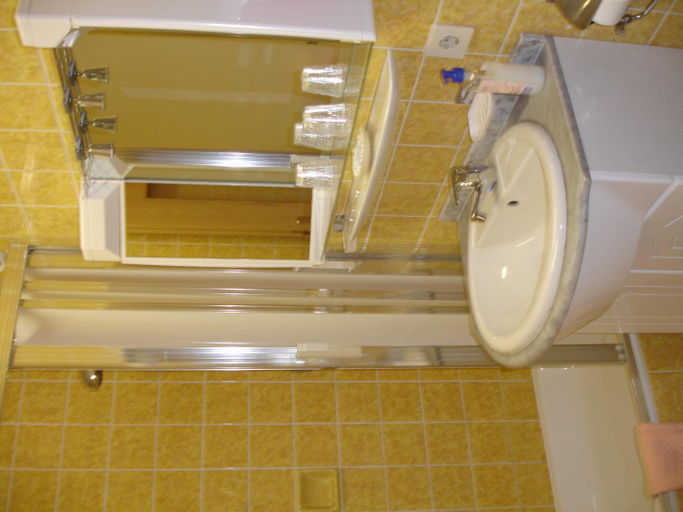 Bathroom 5, Hotel garni Hubertushof, Passau