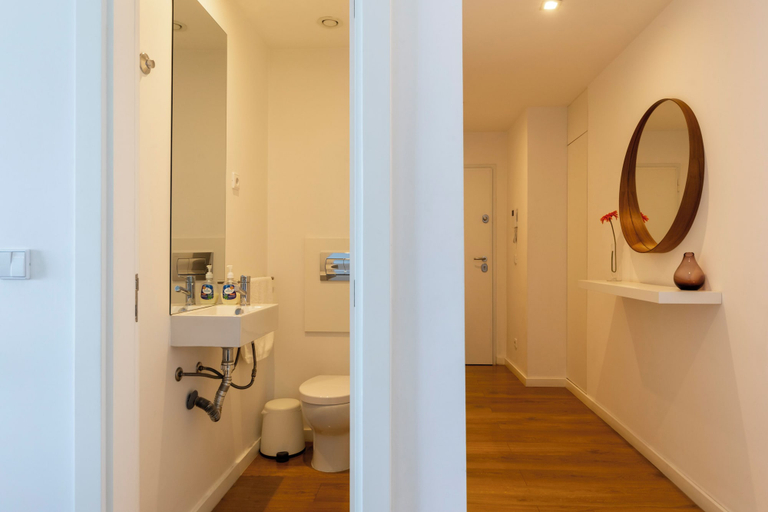 Bathroom 3, Xenon urban apartments, Maputo