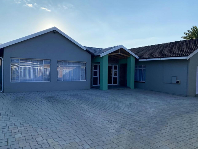 Others 5, StaySure Guesthouse, Ekurhuleni