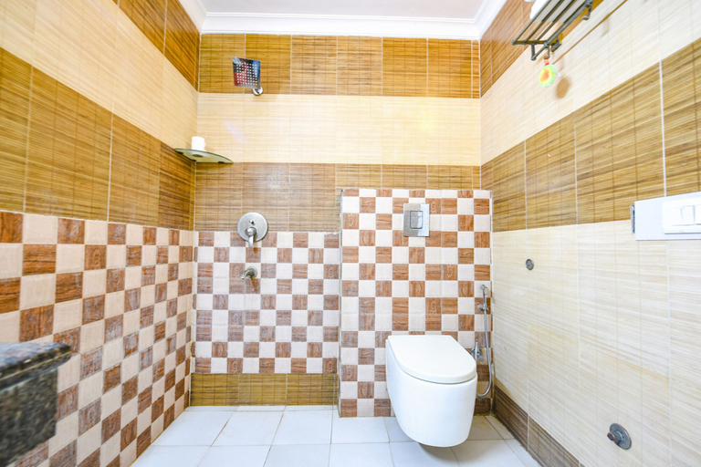 Bathroom, Fabhotel The Grand Ambrosia, Delhi