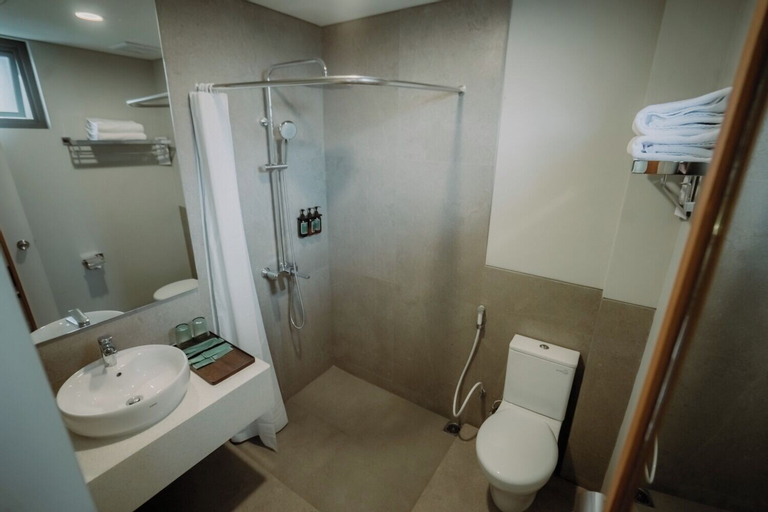 Bathroom 26