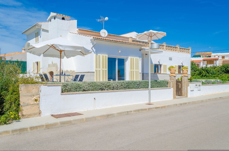 Others 3, Can Rosito in S Illot-cala Morlanda, Baleares