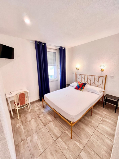 Bedroom 5, Hotel Appia, Alpes-Maritimes
