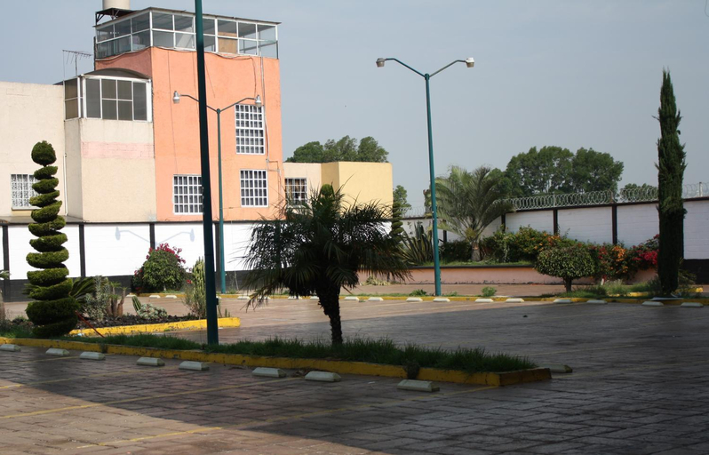 Others 4, Hotel Aqueronte, La Paz