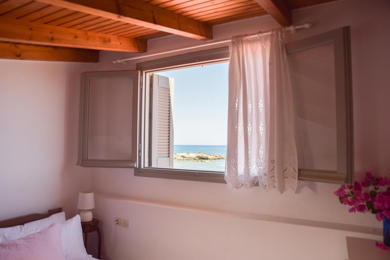 Others 2, Seasound apartments, Crete