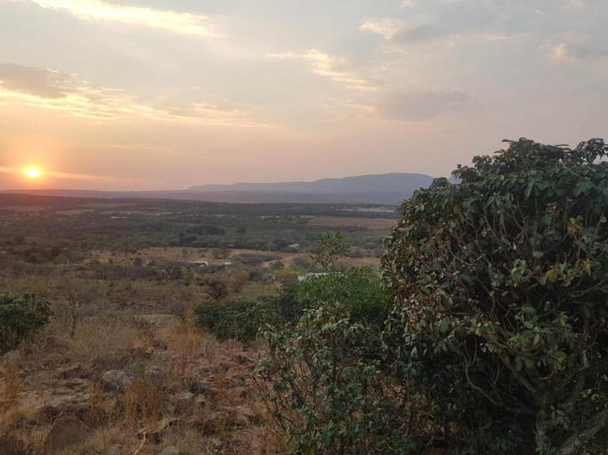 Others 4, Sable Mountain, West Rand