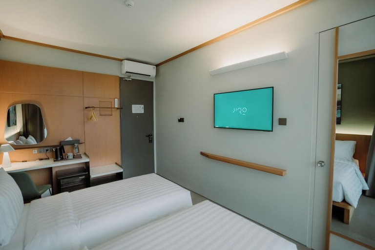 Bedroom 28