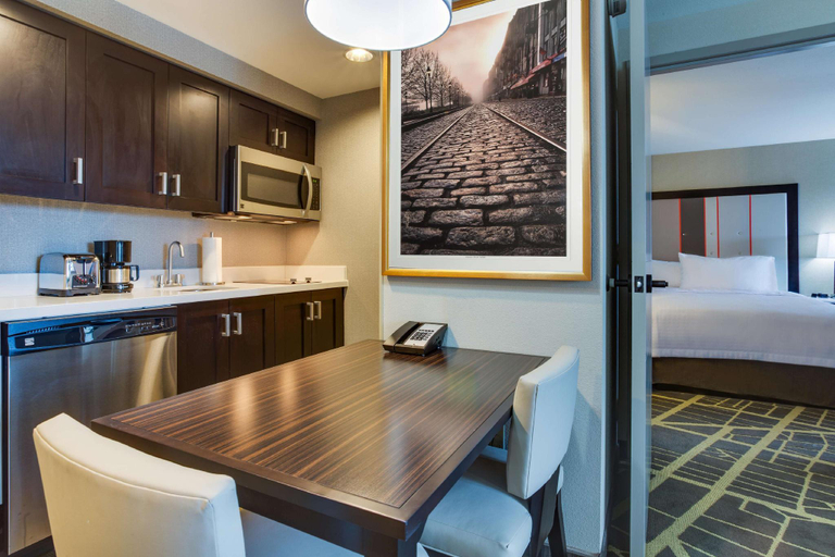 Dining Room 7
