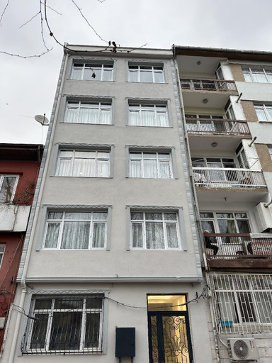 Others 3, H&L Suites, Fatih