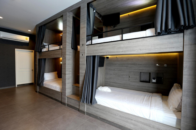 Bedroom 15