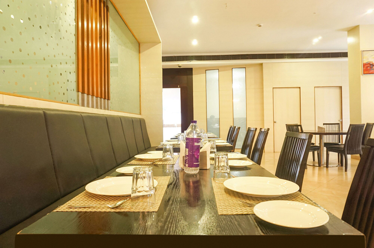 Food & Drinks 3, Oriva Mapple By Supriya, Pune