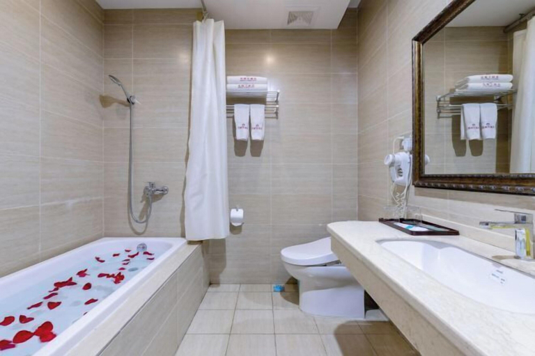 Bathroom 4, Mujinhua Hotel, Chongqing