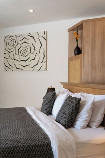 Bedroom 26