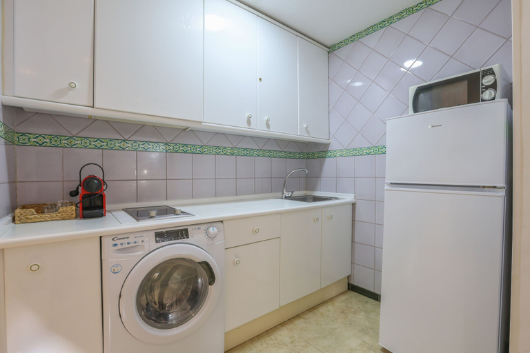 Room 4, Patio De La Cartuja 4 Pax, Sevilla