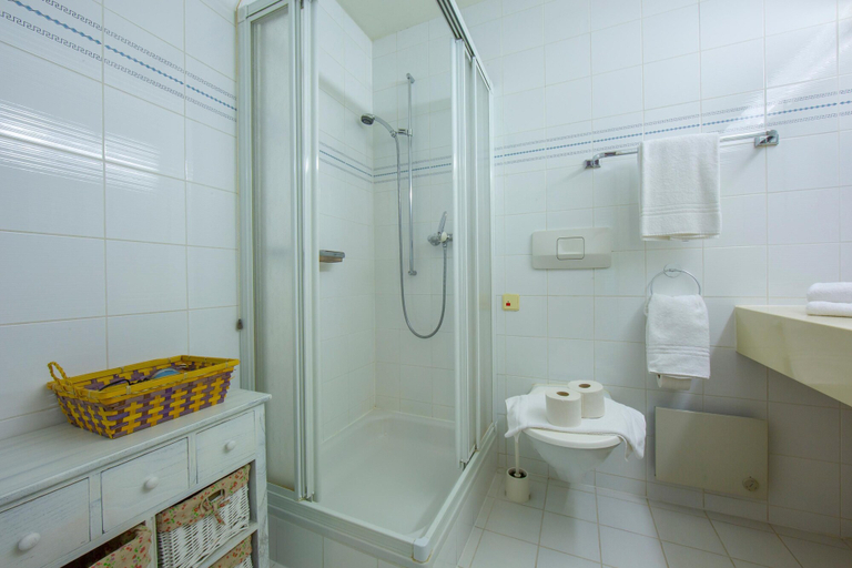 Room 5, Maraini Elegante in Lugano, Lugano