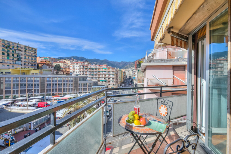 Room 3, Appartamento Francia - In Town Center, Imperia