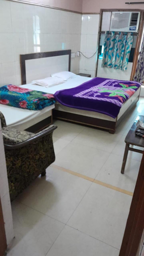 Bedroom 5, Hotel Gulmour, Jammu