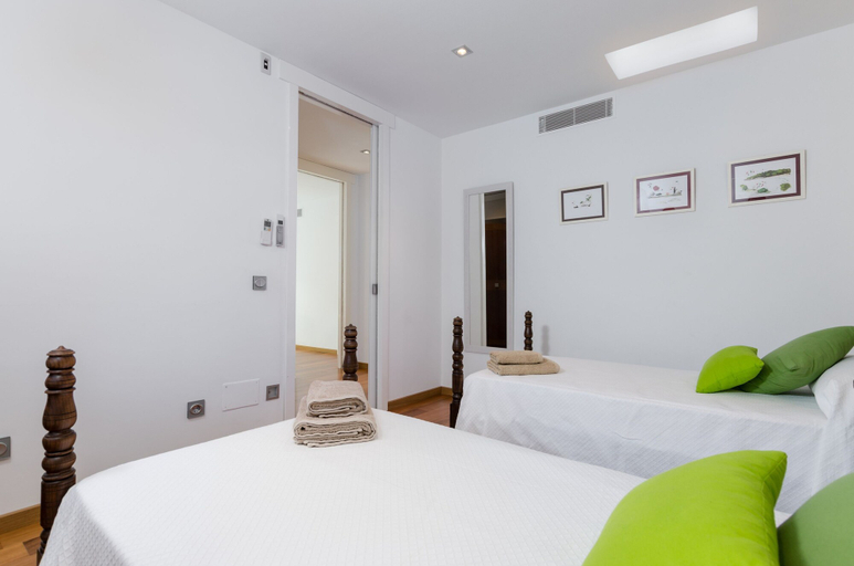 Room 5, Ponent in Portocolom, Baleares