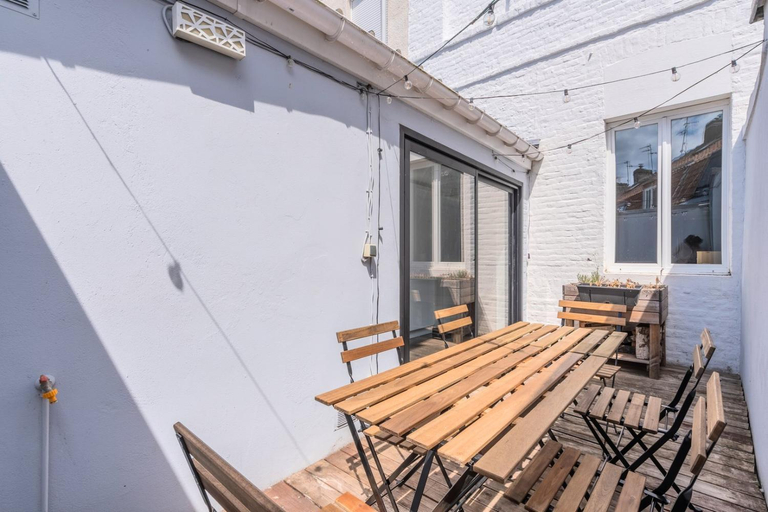 Others 2, Renovated house with terrace 3 bedrooms, Nord