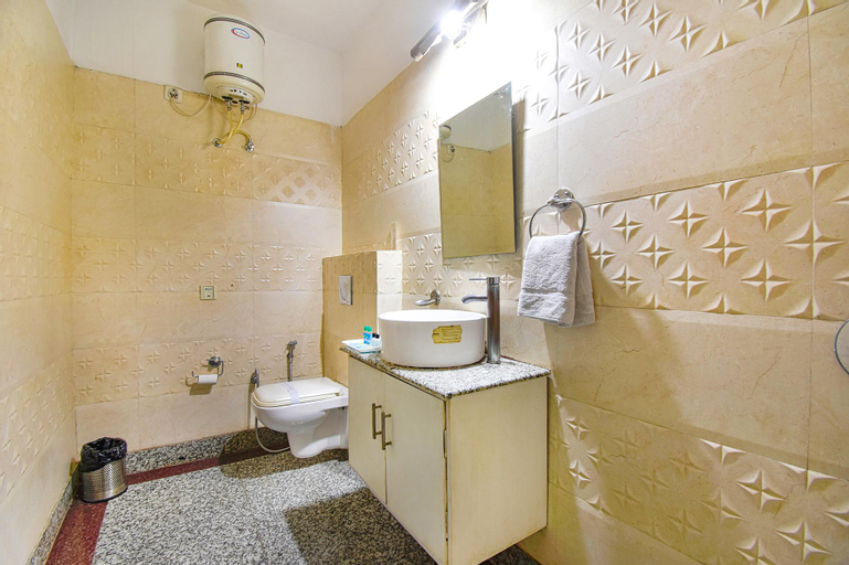 Bathroom 2