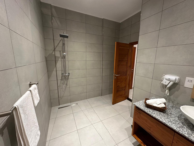 Others 5, Aran Apartments - Fenton