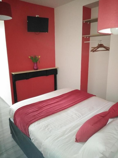 Bedroom 2, Les Remparts, Pas-de-Calais