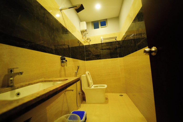 Bathroom 4, Hotel Ishta, Chittoor
