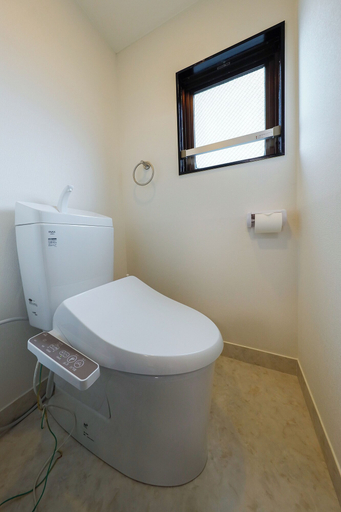 Bathroom 3, Solaria Tokiwa, Chūō