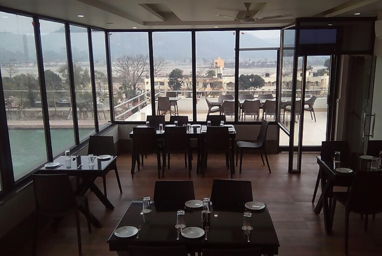 Food & Drinks 3, Goroomgo Ganga Exotica Ganga River View Haridwar, Hardwar