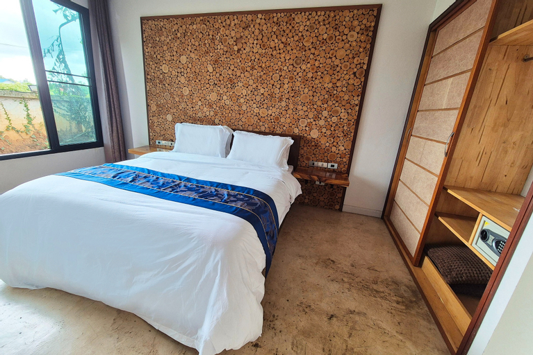 Thai Good Arts Resort - Tap to explore photos