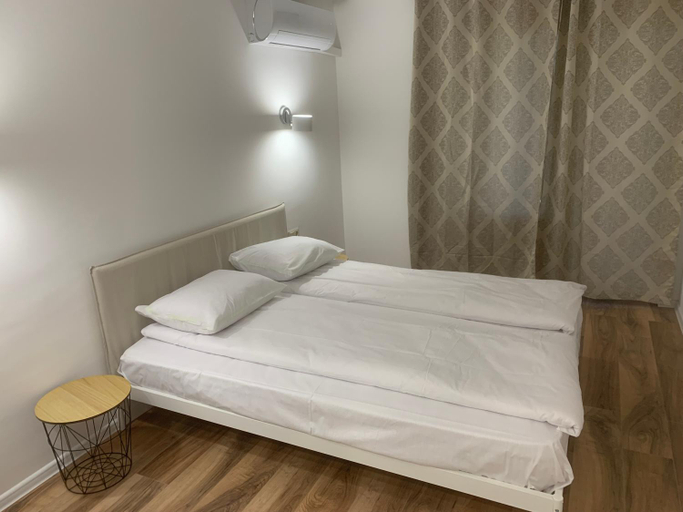 Bedroom 4, Мотел Тихия кът, Stolichna
