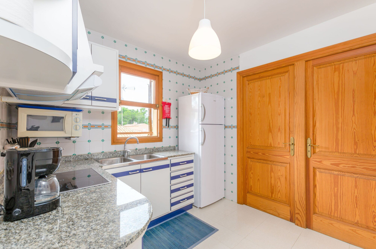 Room 3, Llepol in Alc dia With 1 Bedrooms and 1 Bathrooms, Baleares