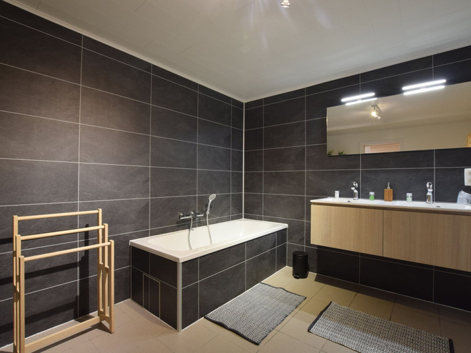 Bathroom 3, Splendid Chalet in Durbuy With Garden, Namur