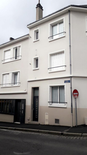 Exterior 12