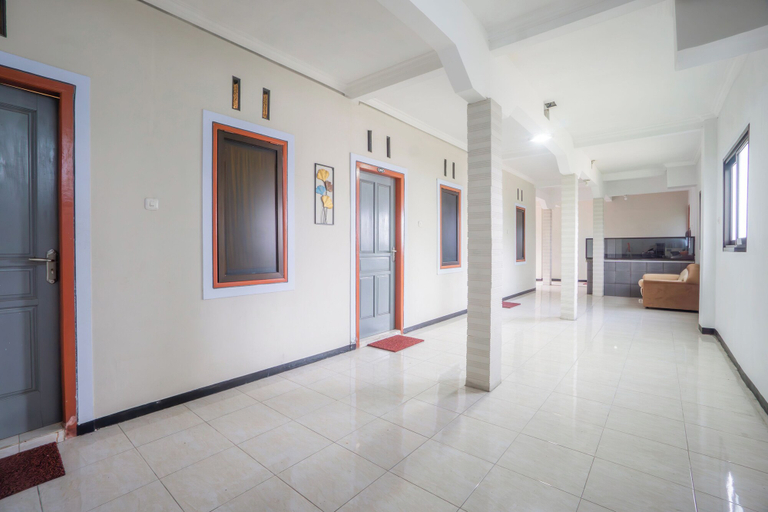 Others 2, Hotel O Buduran Homestay Syariah, Sidoarjo