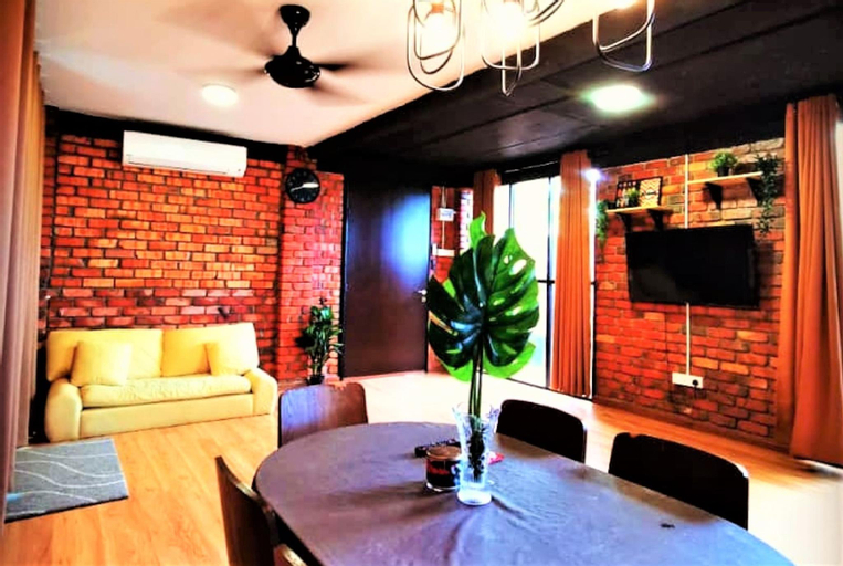 Dining Room 5